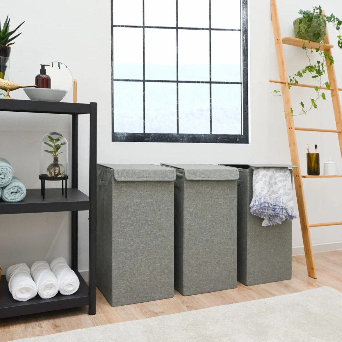 DuneDesign Kosz na pranie z pokrywką, 50 l, 30 x 30 x 60 cm, szary, ze stabilną ramą drewnianą, składany pojemnik na pranie do łazienki i sypialni, wąski kosz na pranie z pokrywką
