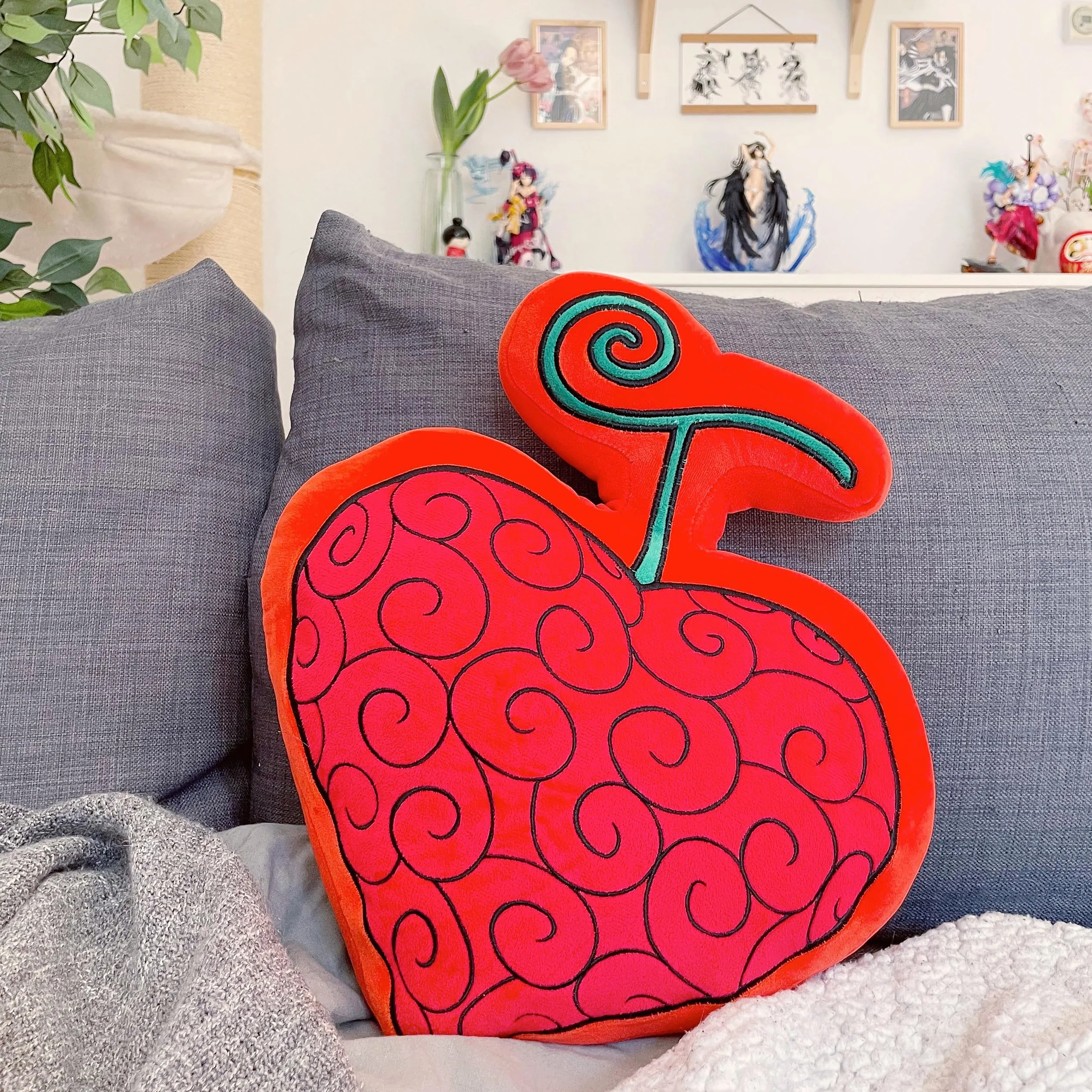 Elbenwald Poduszka One Piece Devil Fruit w Ope Ope Design 32,5 x 34,5 x 8,5 cm dla fanów anime Mężczyźni Kobiety Unisex czerwony