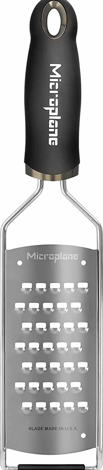 Microplane Tarka kuchenna bardzo gruba do ziemniaków, cukinii, marchwi, jabłek, kapusty i sera z ostrzem ze stali nierdzewnej – wyprodukowana w USA