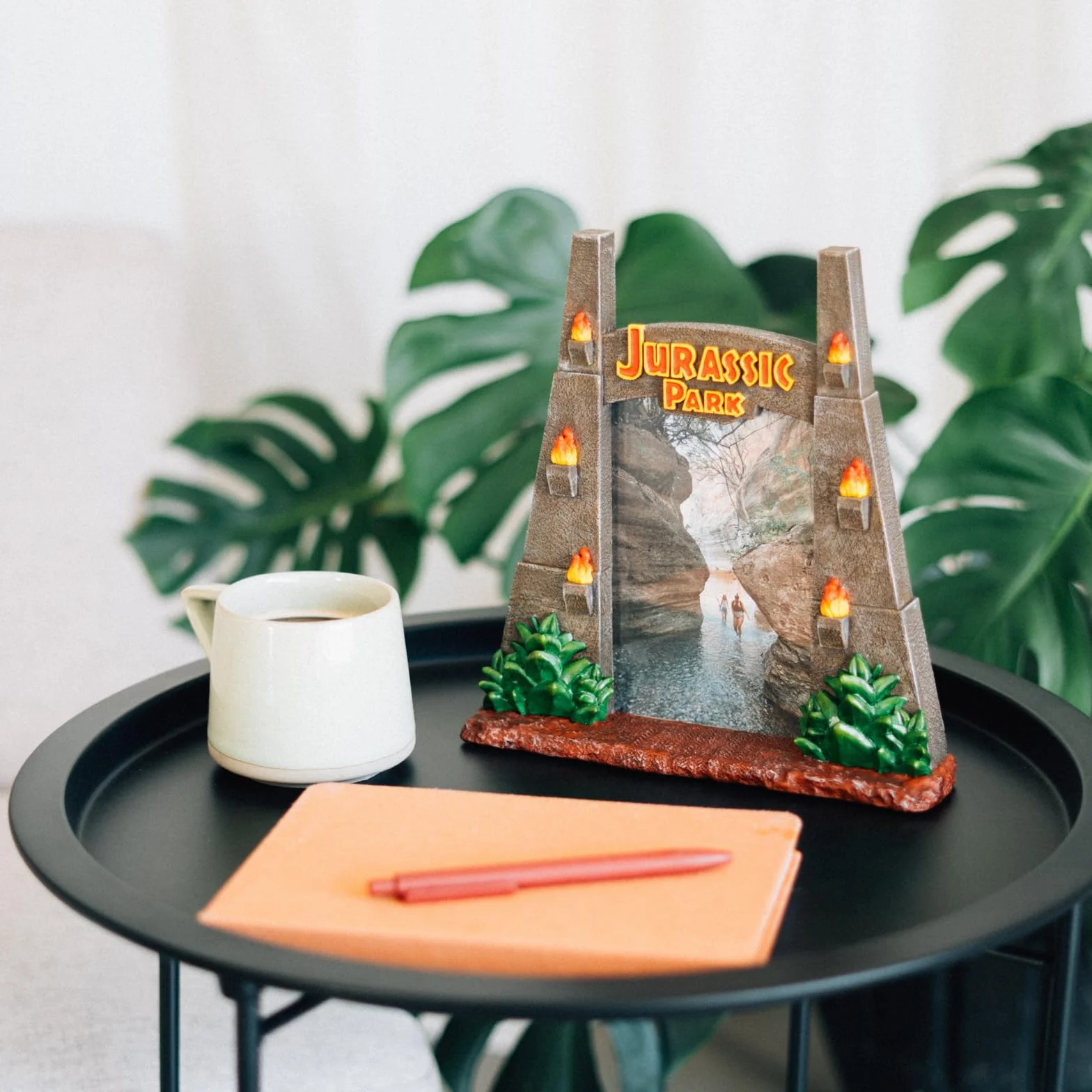 Grupo Erik Photo Frame 6x4 - Jurassic Park Merchandise | 6 x 4 Picture Frame - 10 x 15 cm Photo Frames | Jurassic Park Gifts For Friends, New Home Gifts