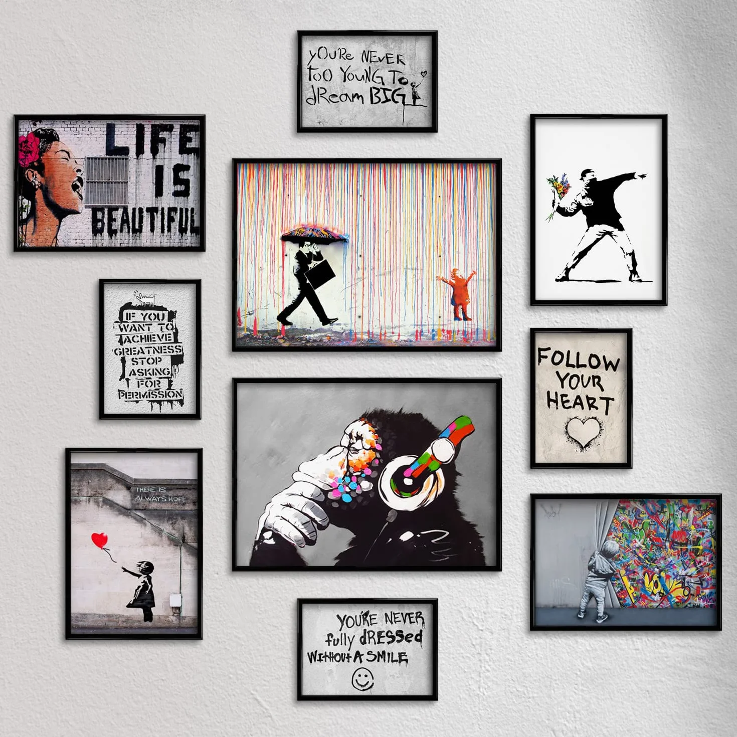 Giallobus - Zestaw 10 plakatów ściennych - Banksy - Kolekcja Banksy'ego 1 - Papier powlekany - | 2 x A3 42x30cm | 4 x A4 30x21cm | 4 x A5 21x15cm | - BEZ RAMEK - Nowoczesne obrazy salon