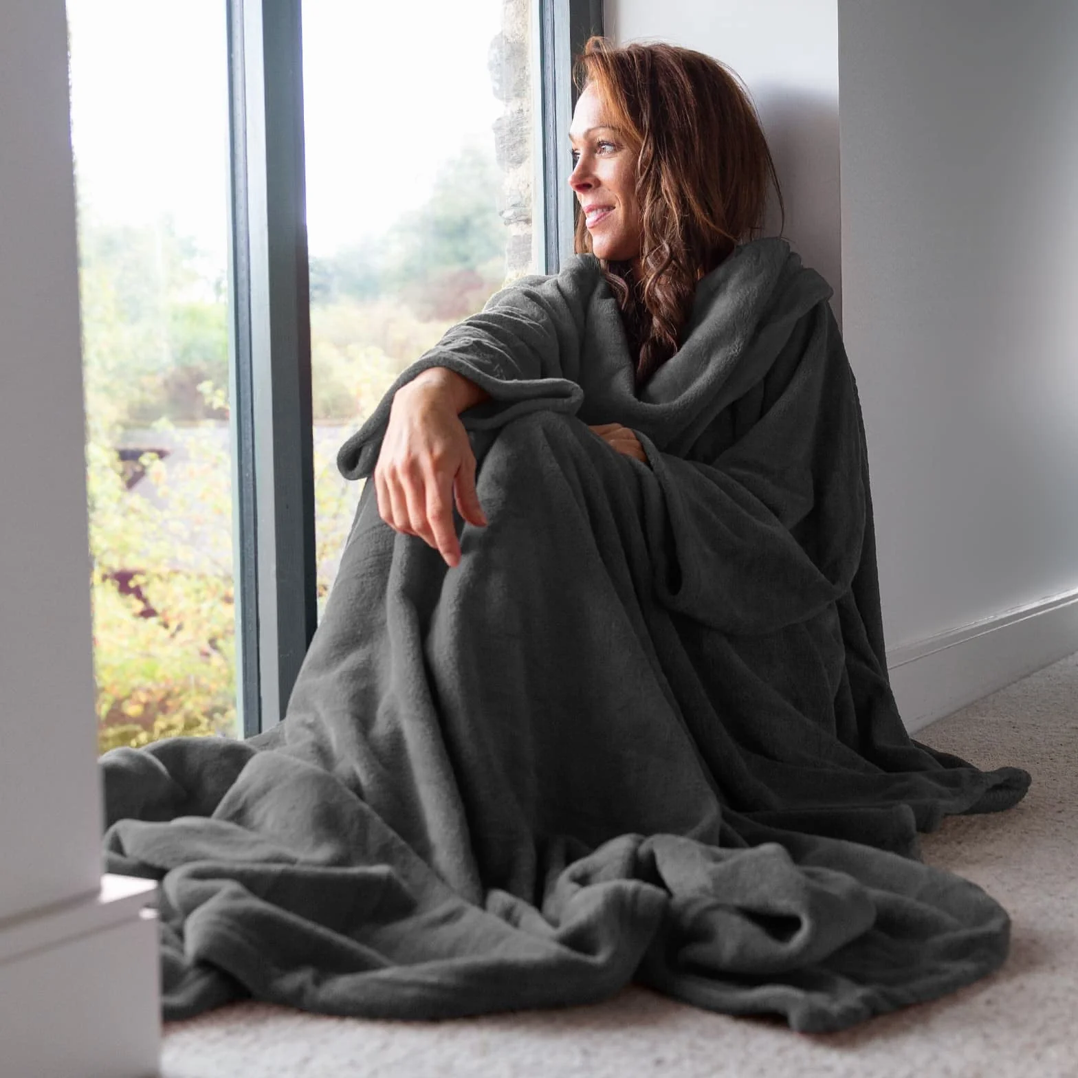 Snug Rug Deluxe przytulny koc z rękawami dla dorosłych, koc z włókniny z rękawami, z polaru Coral, łupek szary, 214 x 152