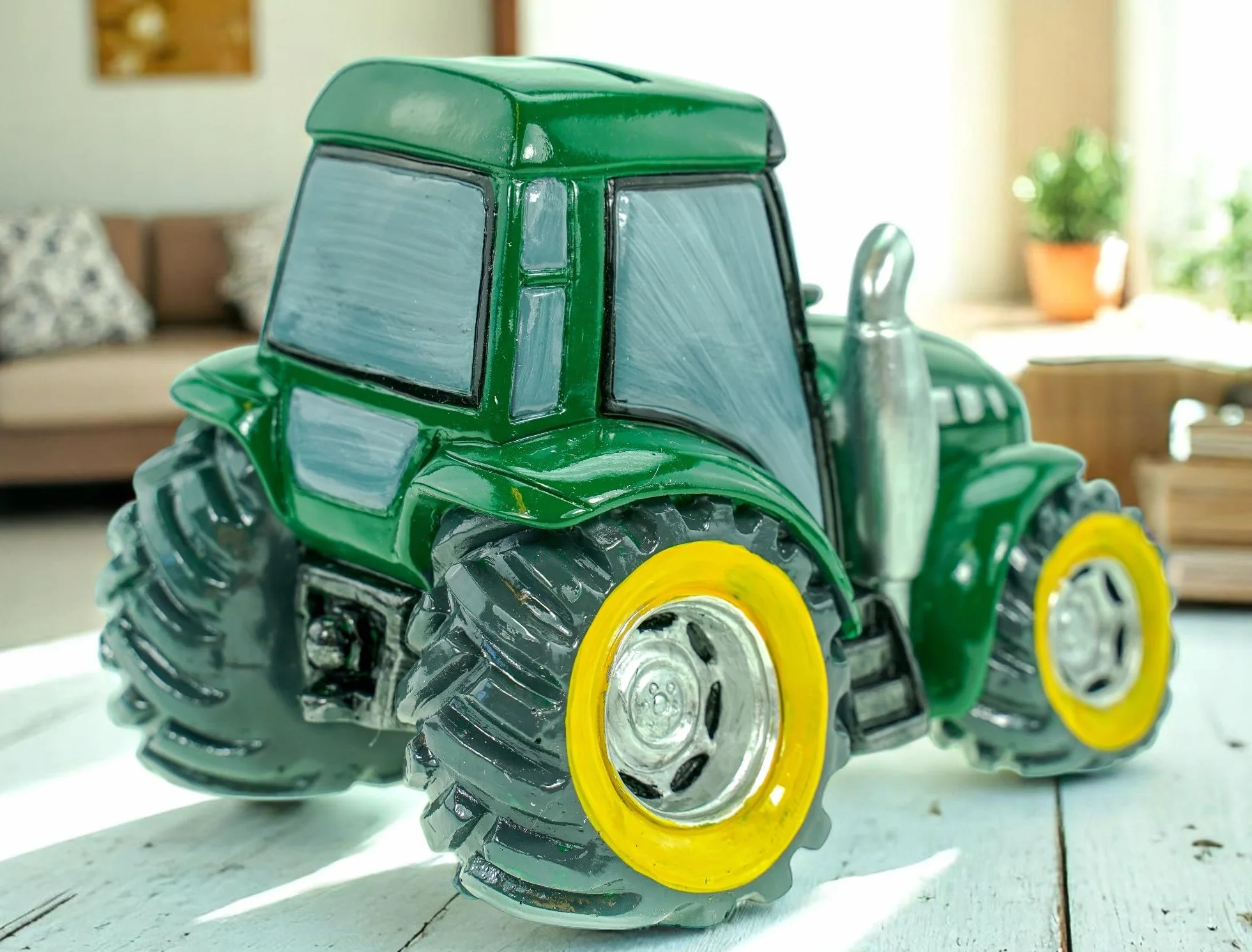 Kremers Schatzkiste Zielona skarbonka traktor ręcznie malowana 16 cm figurka farma prezent