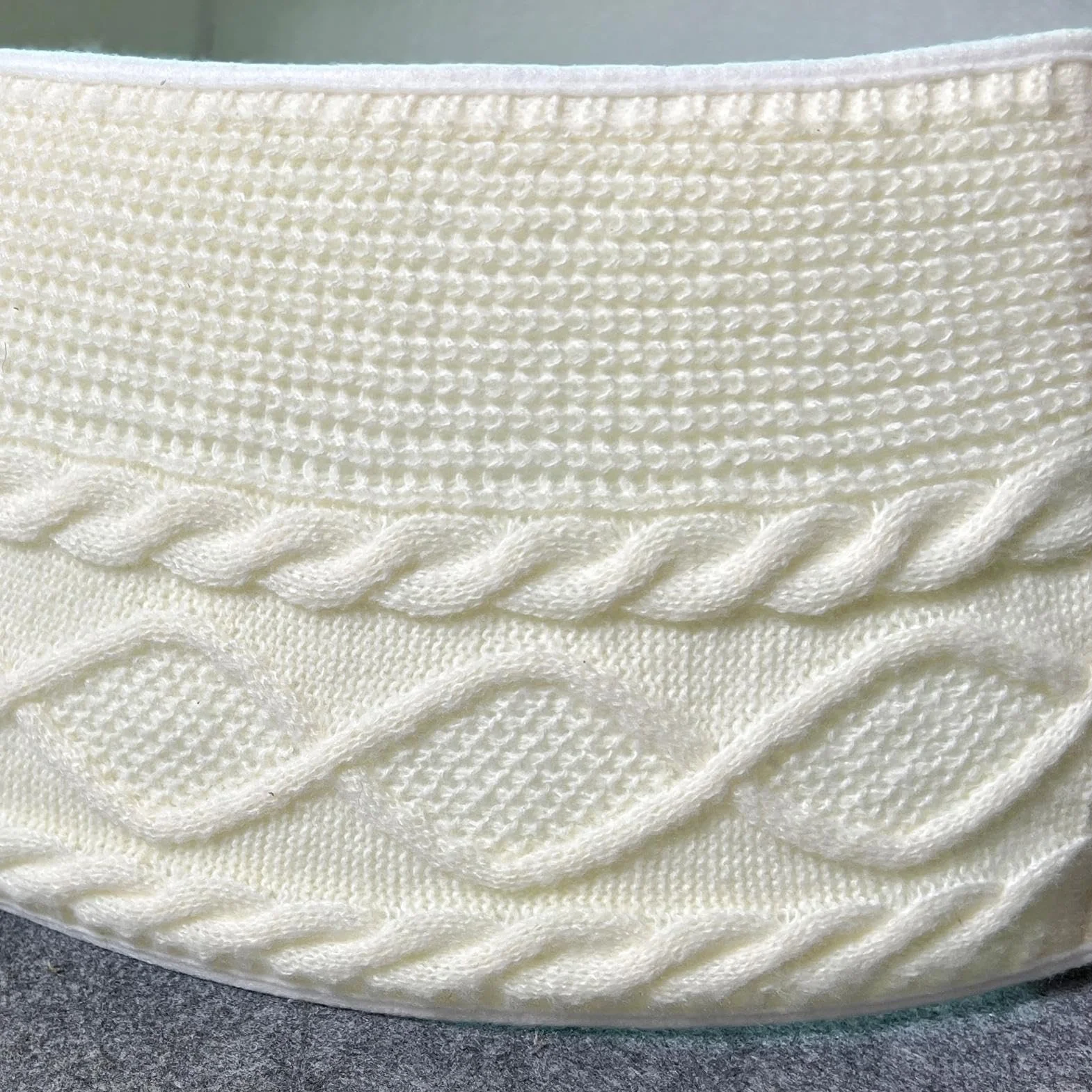 Spódnica pod choinkę 72 x 23 cm osłona stojak