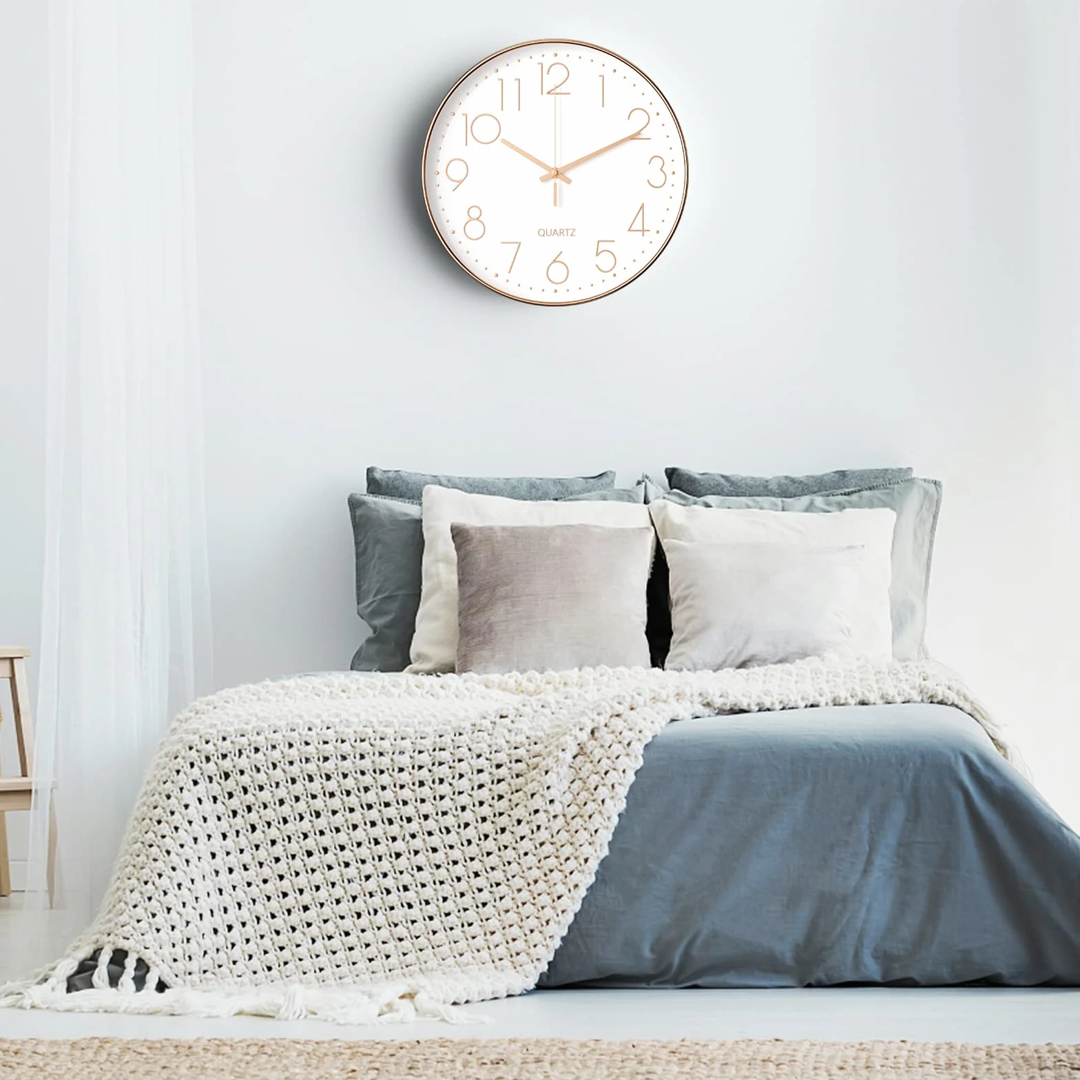 Mesybveo Zegar ścienny 30 cm (12 cali) nowoczesny cichy zegar ścienny, cichy mechanizm kwarcowy nowoczesny, minimalistyczny design, czarny, do salonu, kuchni, biura, sypialni (złoty)