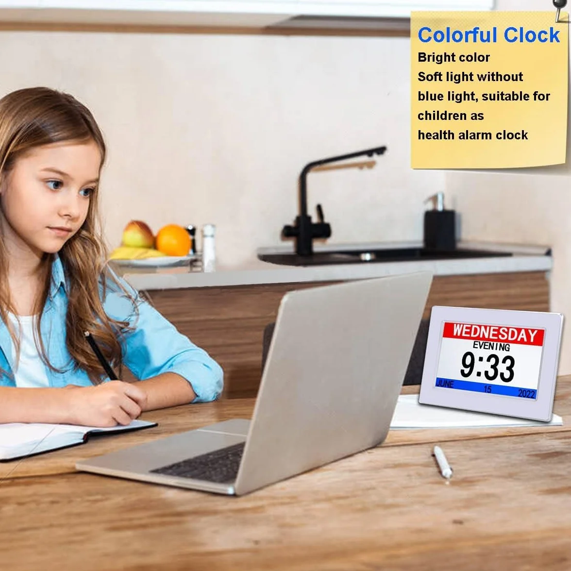 Cyfrowy budzik 7-calowy z automatyczną regulacją jasności, wyświetlacz LCD z wilgotnością i temperaturą