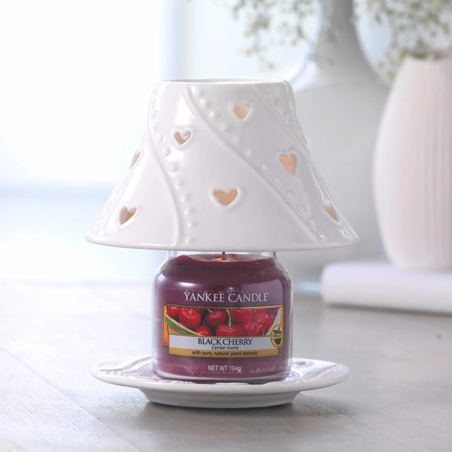 Yankee Candle Świeca zapachowa, mały słoik, czarna wiśnia (Black Cherry), czas palenia: do 30 godz.