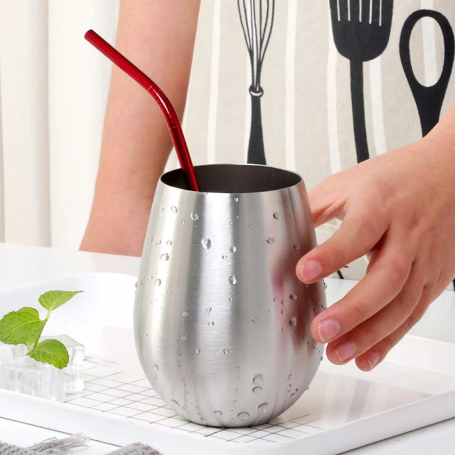 Szklanka Wina 304 Stal Nierdzewna 570 Ml Metalowa Kubek do Picia Chłodnica na Zmywarce Zewnętrznej Bezpieczna Alternatywa dla Plastikowych Kubków Wielokrotnego Użytku dla