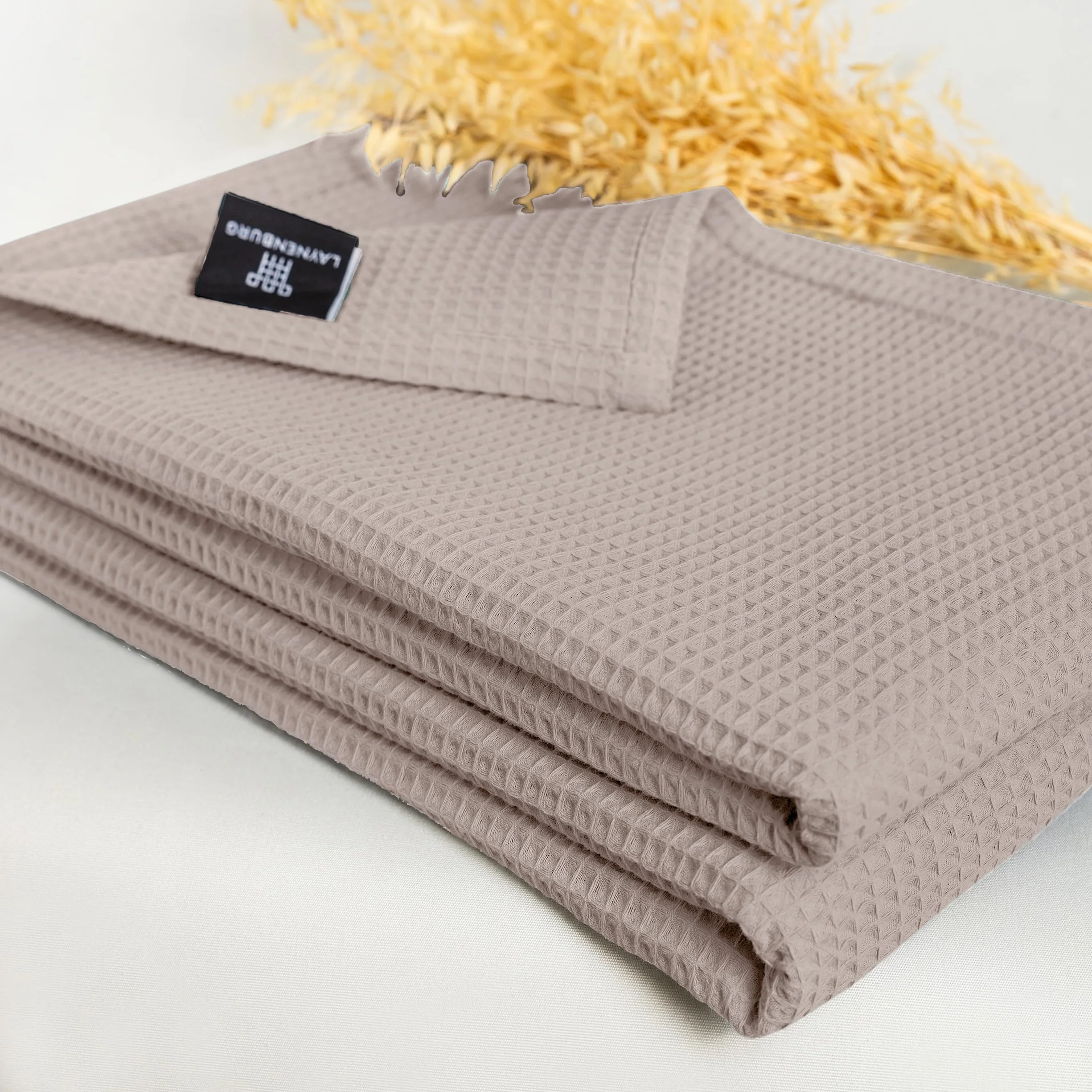 LAYNENBURG Narzuta klasy premium, 150 x 200 cm, 100% bawełny o strukturze waflowej, lekkie nakrycie letnie, bawełniana narzuta na łóżko, sofę, kolor: taupe