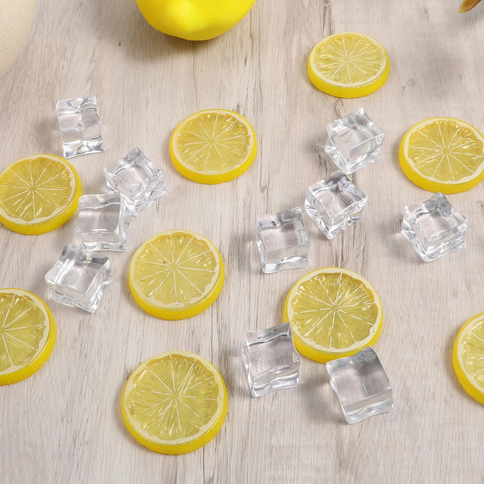 Lusofie 25 sztuk mini plasterków cytryny, imitacja plastiku, dekoracja z tworzywa sztucznego, plasterki cytryny, dekoracyjne na festiwal, imprezę, do dekoracji koszyka, do domu