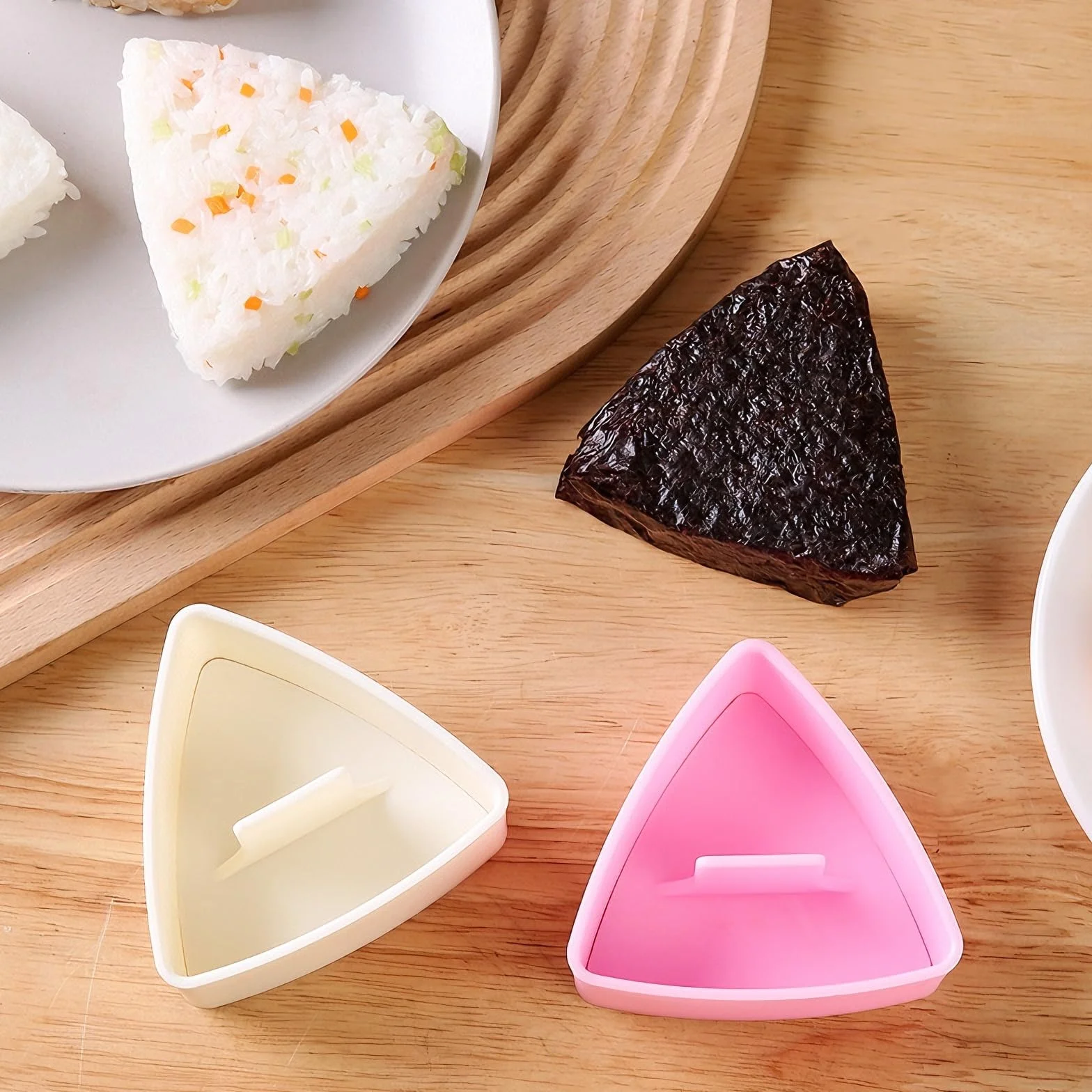 2 sztuki Forma do Onigiri trójkątna, bez BPA, Foremka do Onigiri z łyżką do ryżu, wielokrotnego użytku, Foremka do kulek ryżowych/prasa do formowania dla kuchni rodzinnej DIY Sushi