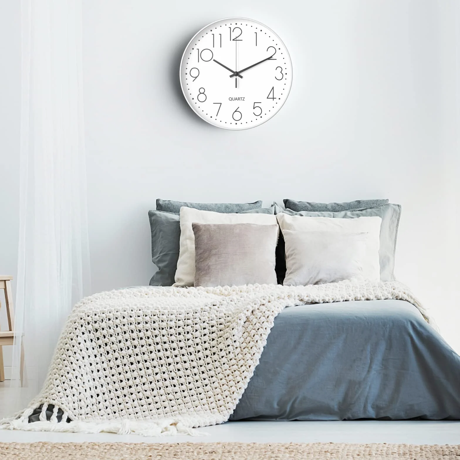 Mesybveo Zegar ścienny 30 cm (12 cali) nowoczesny cichy zegar ścienny, cichy mechanizm kwarcowy, nowoczesny, minimalistyczny design, czarny, do salonu, kuchni, biura, sypialni (biały)