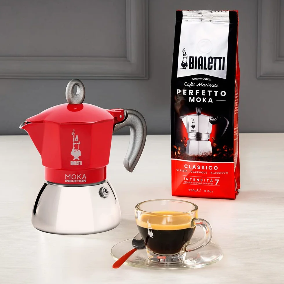 Bialetti – Moka Induction, Kawiarka Do Użytku Na Wszystkich Kuchenkach, Na 6 Filiżanek Espresso (280 Ml), Czerwona [Klasa energetyczna A+]