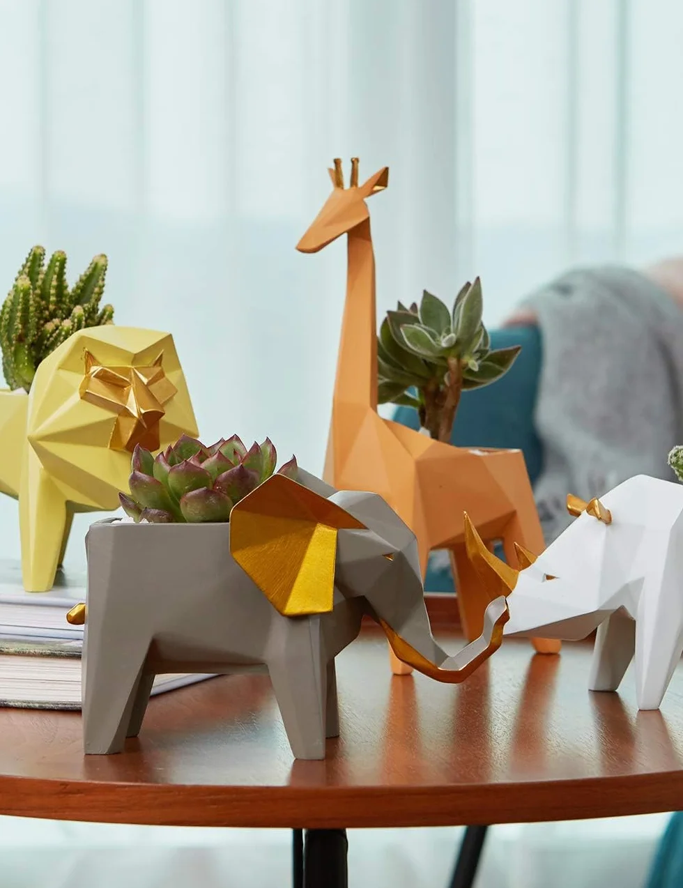 Kaktus sukulent doniczka geometryczna figurka zwierzę 18 cm żywica