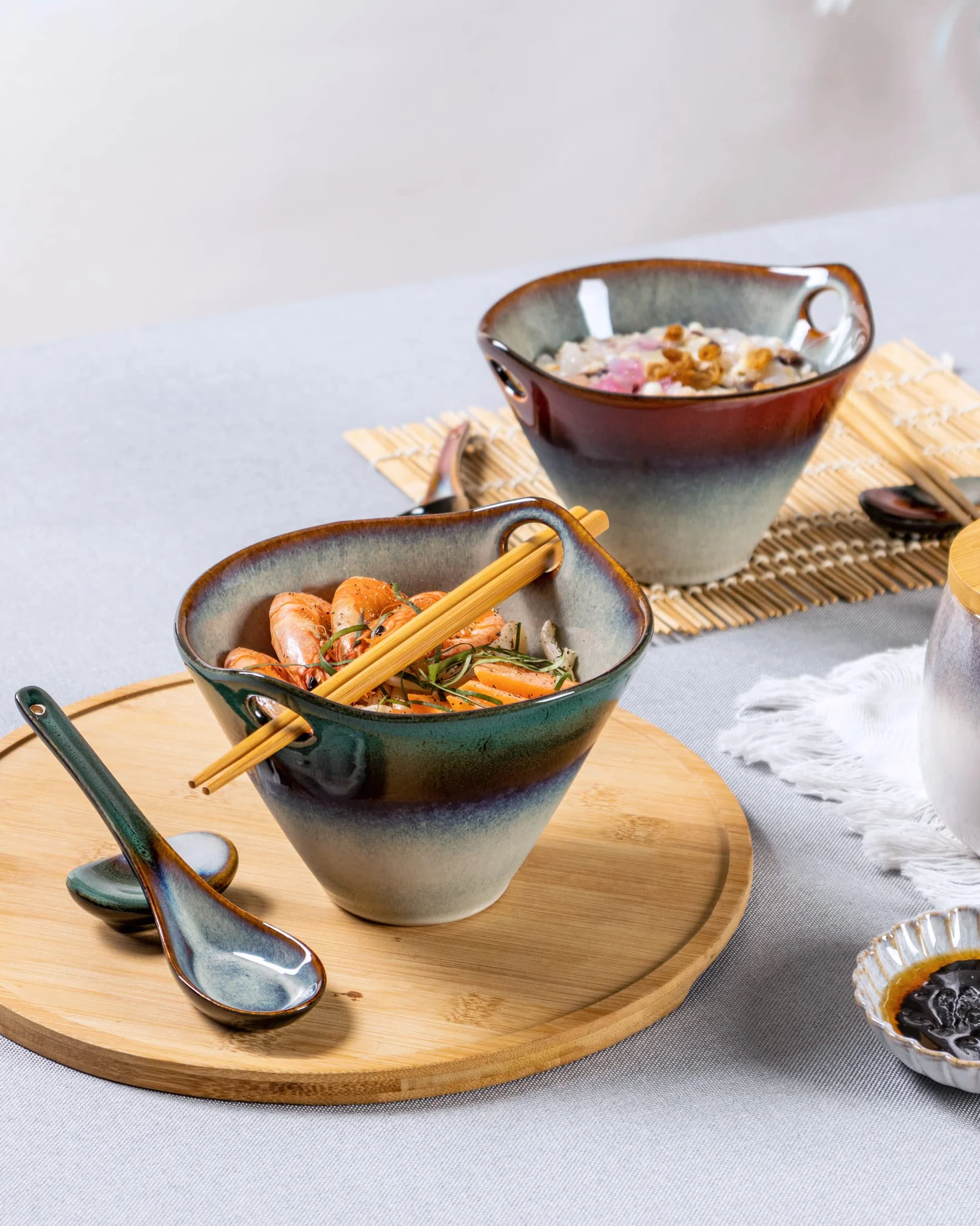 HENXFEN LEAD Porcelanowe miski do Ramen, zestaw 2 sztuki po 600 ml, japońskie ceramiczne miski do zupy z pałeczkami i łyżką do zupy, sałatki, makaronu, płatków zbożowych i makaronu - zielone