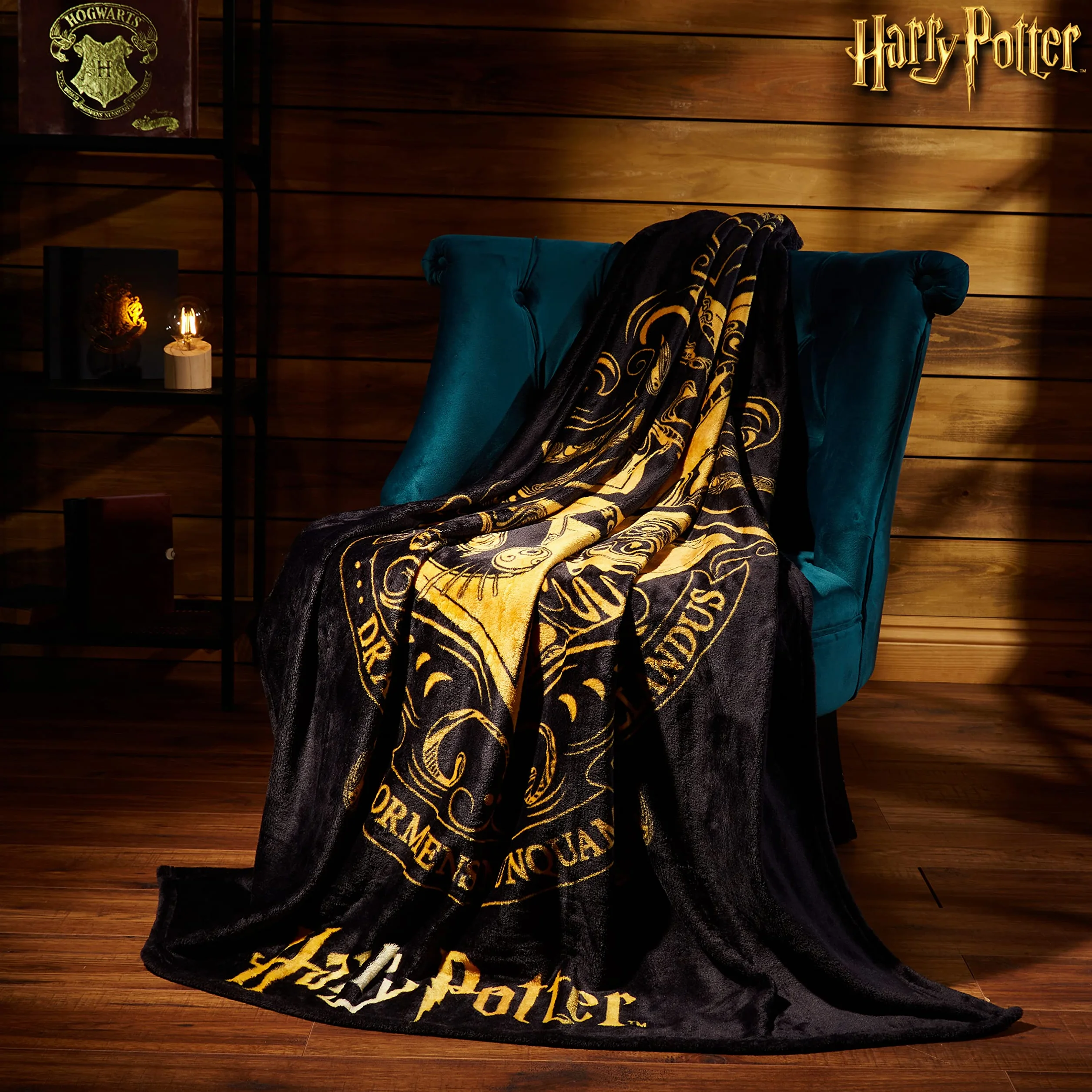 Koc polarowy Harry Potter 150 x 130 cm na łóżko Hogwarts