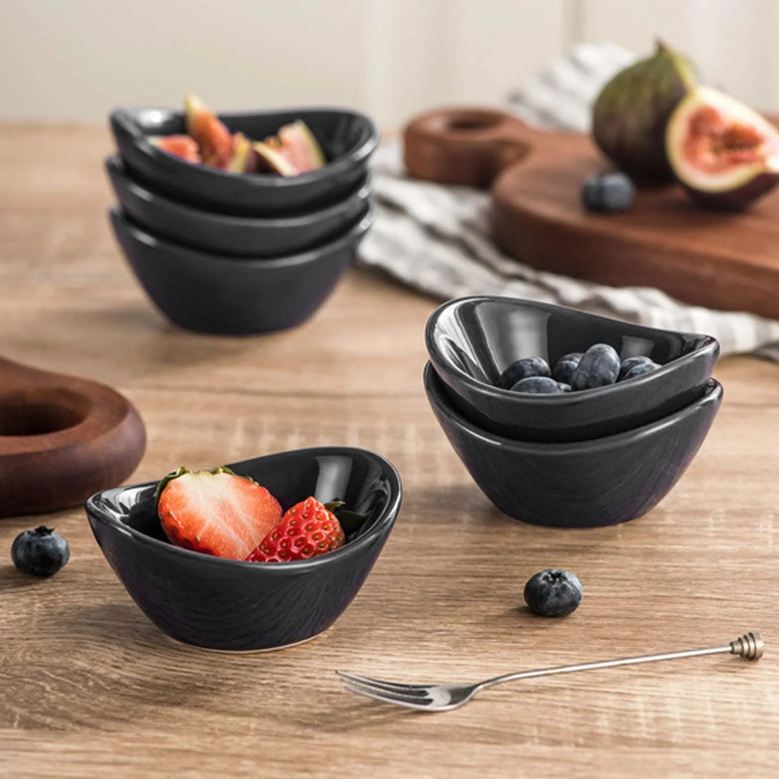 Molbory Zestaw 6 Czarnych Miseczek do Dipów, 60 ml, Ceramiczne, Małe, Tapas, Sushi, Sosu Pomidorowego, BBQ, Akcesoria Imprezowe