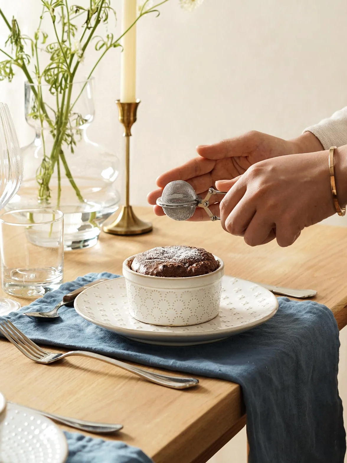 LE TAUCI Creme Brulee zestaw miseczek 170 ml x 4, foremki do souffli, do piekarnika, foremki do zapiekanek do ciasta lawowego, puddingu, ciast garnkowych – 10,8 cm, kolor arktyczny biały