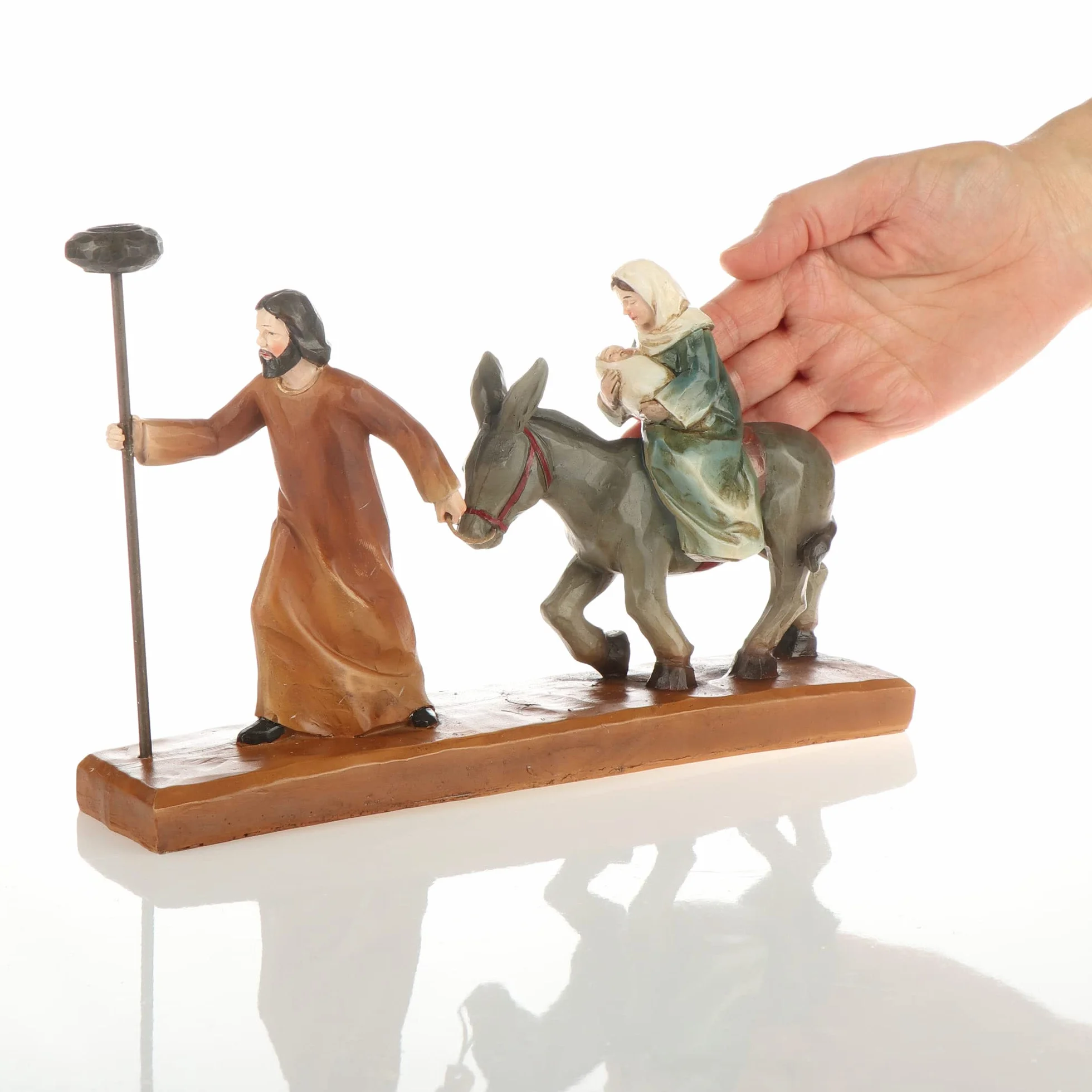 COM-FOUR figurki bożonarodzeniowe ze świecznikami - Chrześcijańskie ozdoby świąteczne - polyresin - Maryja, Józef i Jezus na osiołku - Ucieczka do Egiptu (Jaselka - brąz)