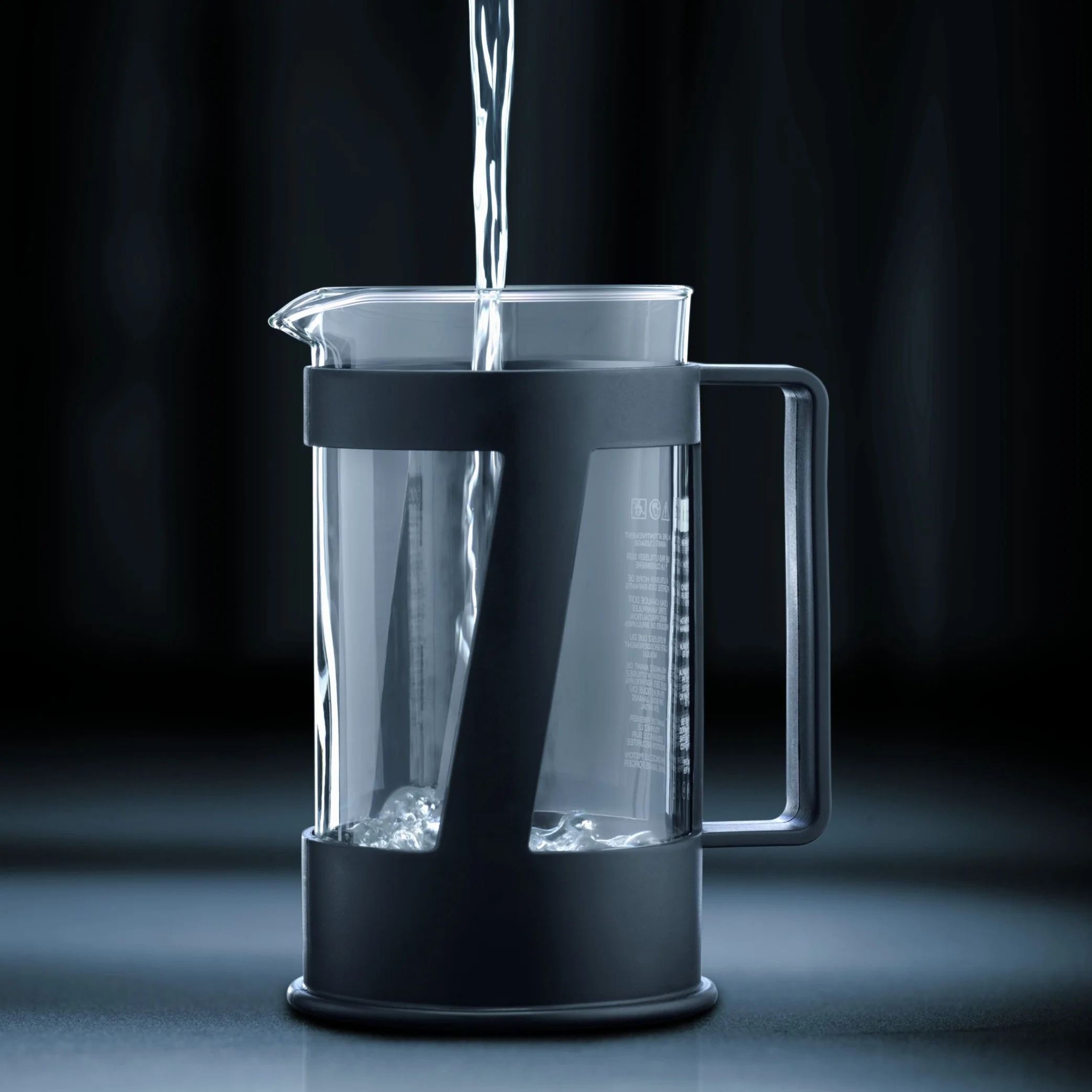 BODUM Crema zaparzacz do kawy z 4 filiżankami, czarny, 0,5 l