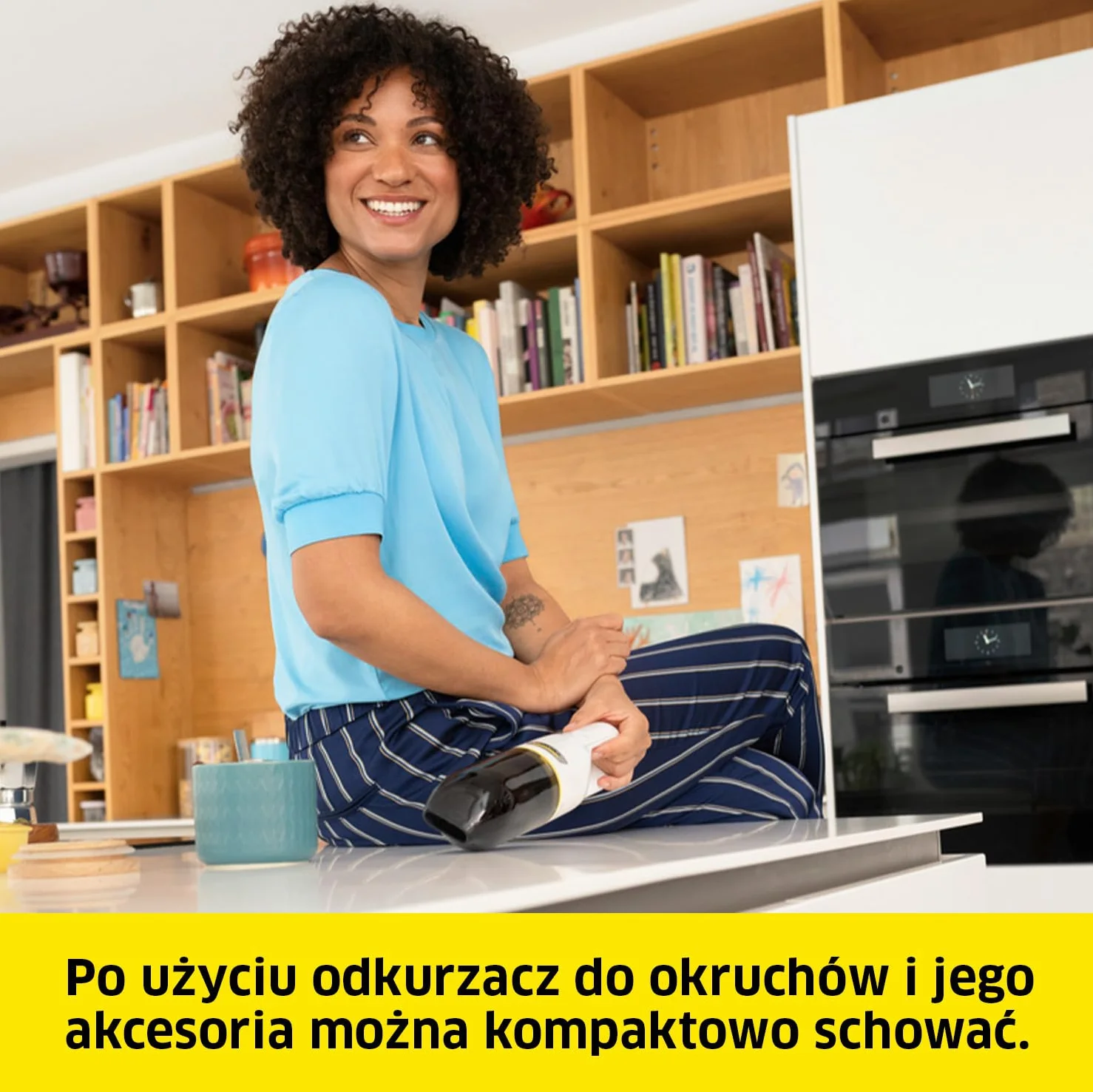 Kärcher Akumulatorowy odkurzacz ręczny CVH 2, kompaktowy i lekki odkurzacz do okruchów, pojemnik na kurz: 0,15 l, waga: 0,65 kg, w zestawie akumulator 7,2 V, ładowarka USB, ssawka szczelinowa 2 w 1