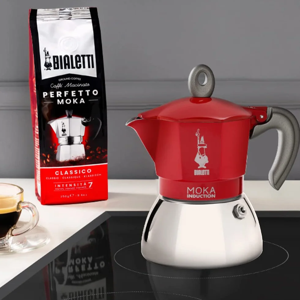 Bialetti – Moka Induction, Kawiarka Do Użytku Na Wszystkich Kuchenkach, Na 6 Filiżanek Espresso (280 Ml), Czerwona [Klasa energetyczna A+]