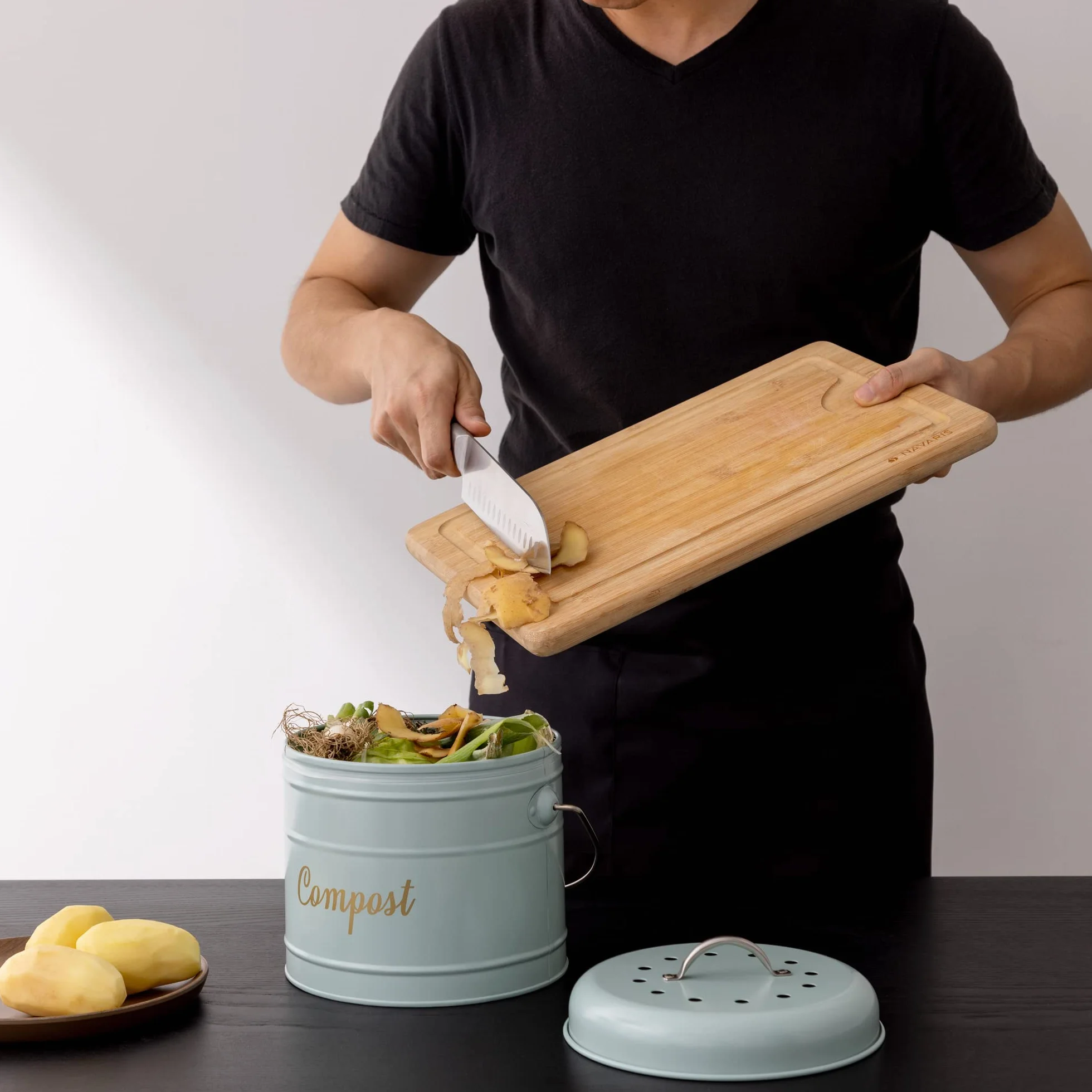 Navaris Metalowy kosz na kompost, 3,2 l, kuchenne wiadro do kompostowania z pokrywką i 6 filtrami węglowymi, do użytku wewnątrz - ekologiczny recykling - zielony, rozmiar S
