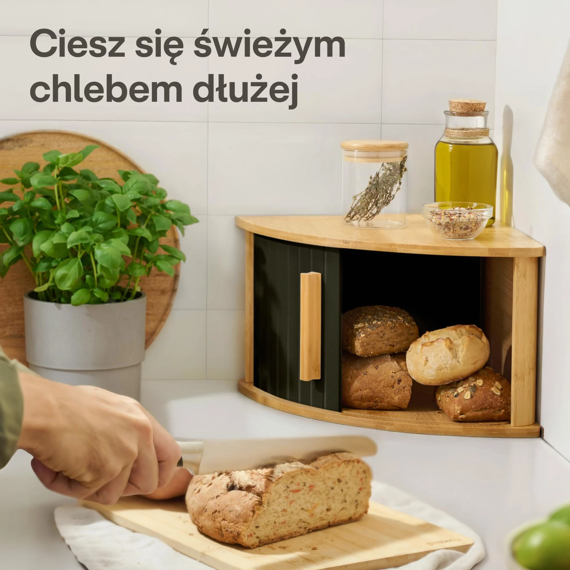 Chlebak Narożny Drewniany Czarny z Drzwiczkami Przesuwnymi